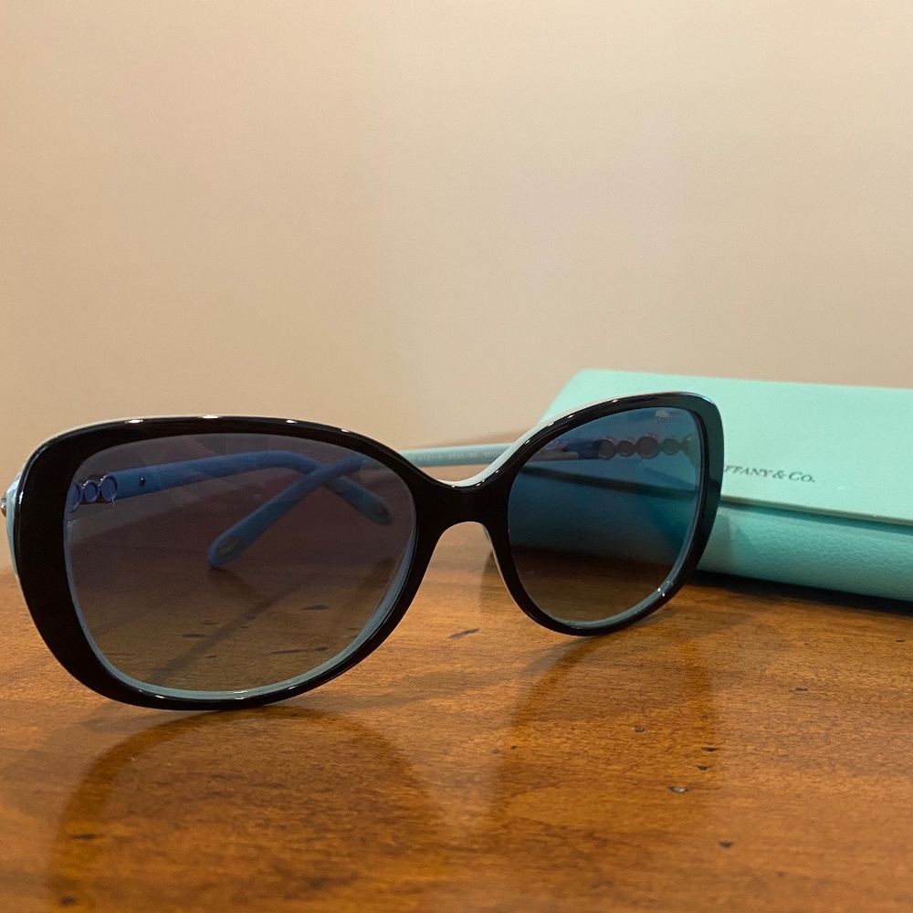 Tiffany Blue Gradient Sunglasses - Picture 6 of 9